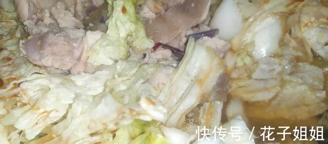 《白菜豆腐炖猪肉》鲜香美味不油腻，营养健康还好吃！