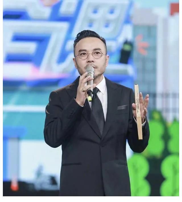 双网第一！看了这些才会明白，天天向上凭什么敢放弃王一博等流量