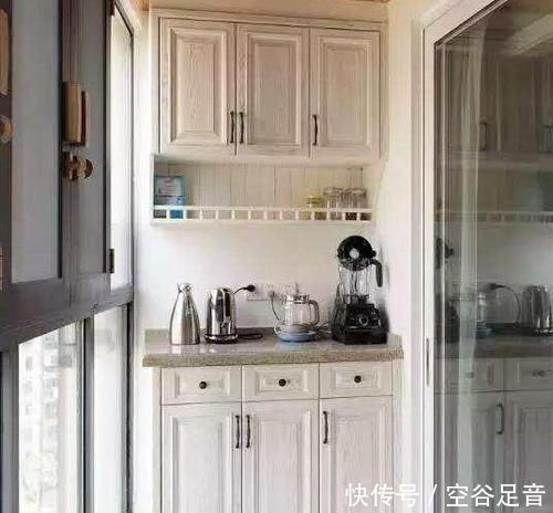 吊柜|阳台装个吊柜实用性太低了，木工更建议装这种柜，后悔我家装早了