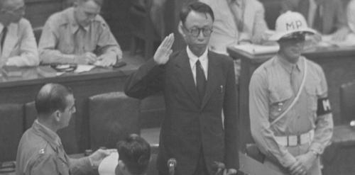 花瓶|晚年的时候溥仪再次进皇宫,对花瓶说了句话,旁边的专家直接吓懵