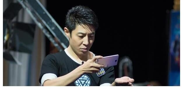 央视终于出手！撒贝宁回归《今日说法》引发热议