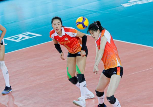 遼寧女排|劉晏含14扣1中差點(diǎn)丟局，王寶泉對(duì)她看走眼，耽誤王藝竹等人成長(zhǎng)