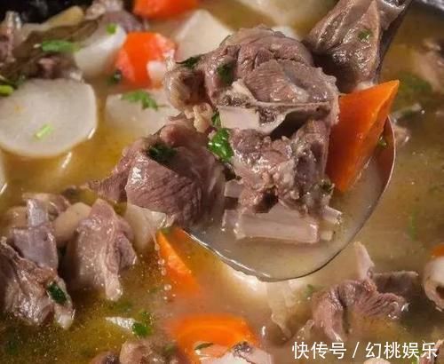 炖羊肉汤时，这3样缺一不可，汤浓肉香无膻味，可惜很多人不知道