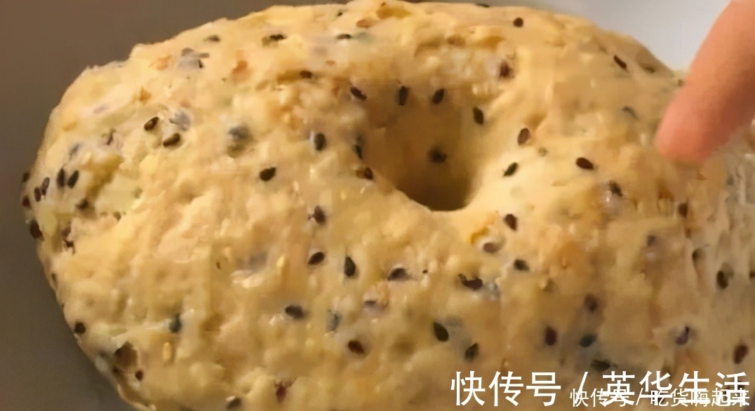 软麻花|面食又出新做法，比花卷好吃，10分钟出锅30天不会坏