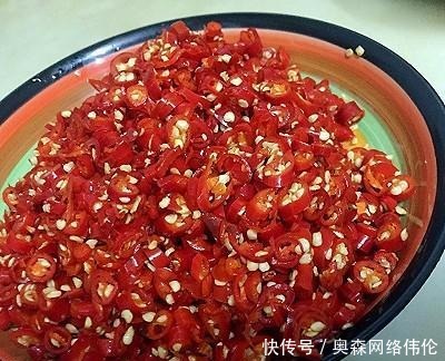 做法|自制剁辣椒的做法。