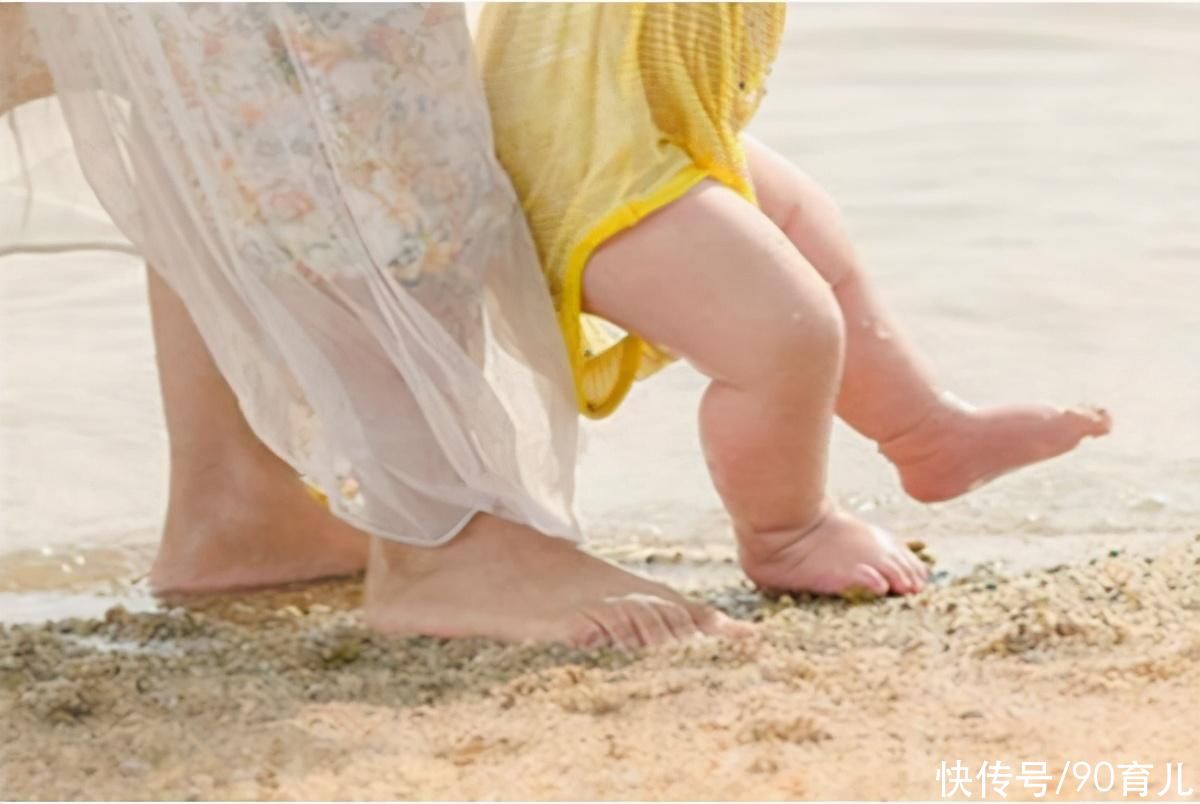家长们|宝宝什么时候可以实现“裤裆”自由？这一时间前就该脱下纸尿裤了