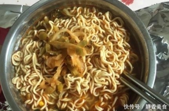 搭档|什么是泡面搭档？最配的不是火腿肠，也不是卤蛋，而是不起眼的它