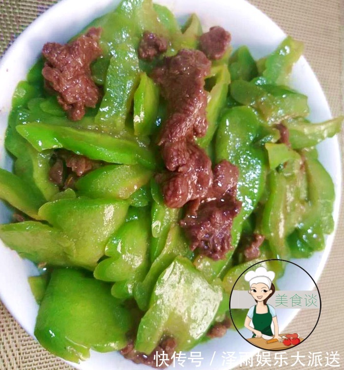 苦瓜|两样食材一起炒，清脆鲜香，滋肝明目，多吃还不会发胖，做法简单
