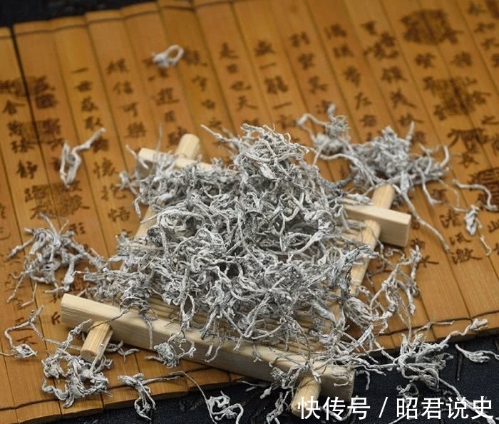 苦荞茶|它是天然的“二甲双胍”,糖尿病人喝水时泡一点,血糖轻松降下来