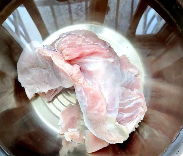 大厨|炖牛肉时,有人焯水有人直接炖,都不对,大厨:教你最好吃的做法