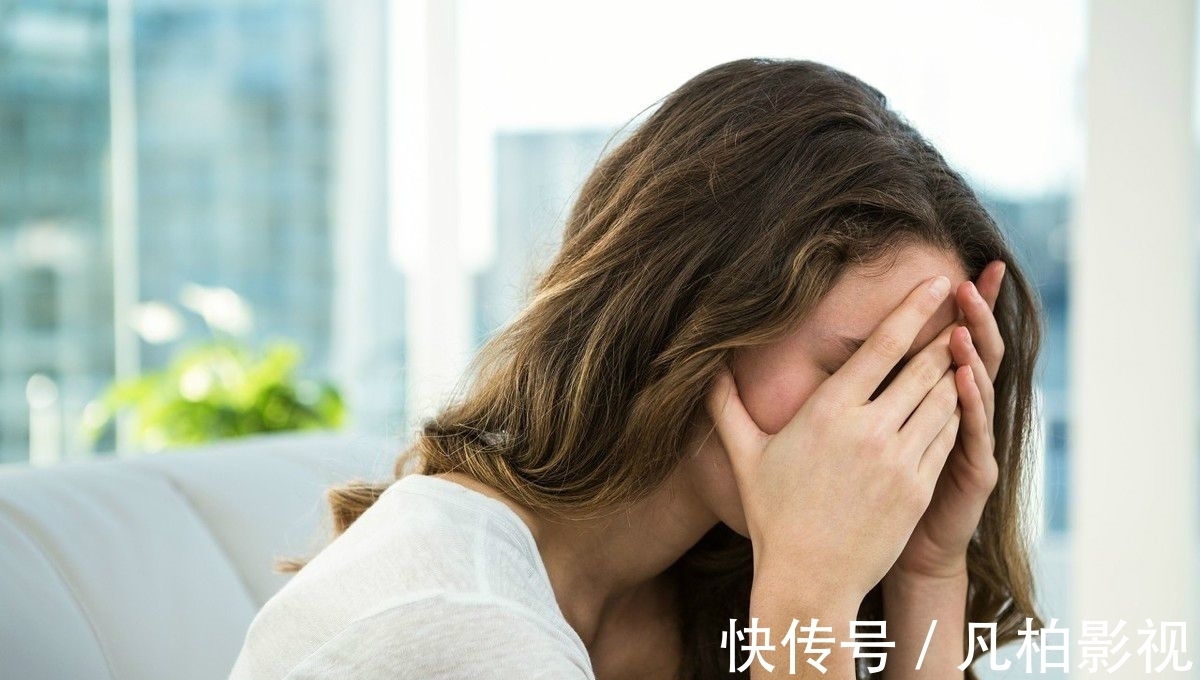 发作|胸闷、心悸、窒息感，‘惊恐发作’如何避免？教你六大自助方法