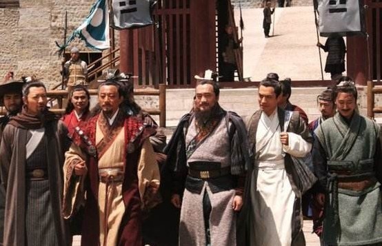 皇帝|听闻宋江被毒死,他怒而起义,自己当了皇帝