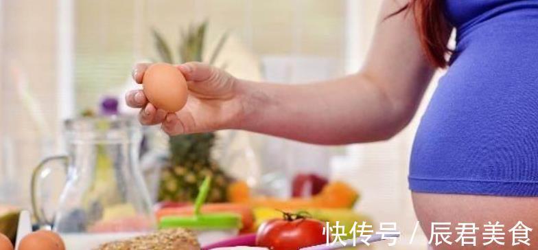胎儿|女人有孕后,这些食物最好别吃了,会损害宝宝的健康,孕妈别贪吃