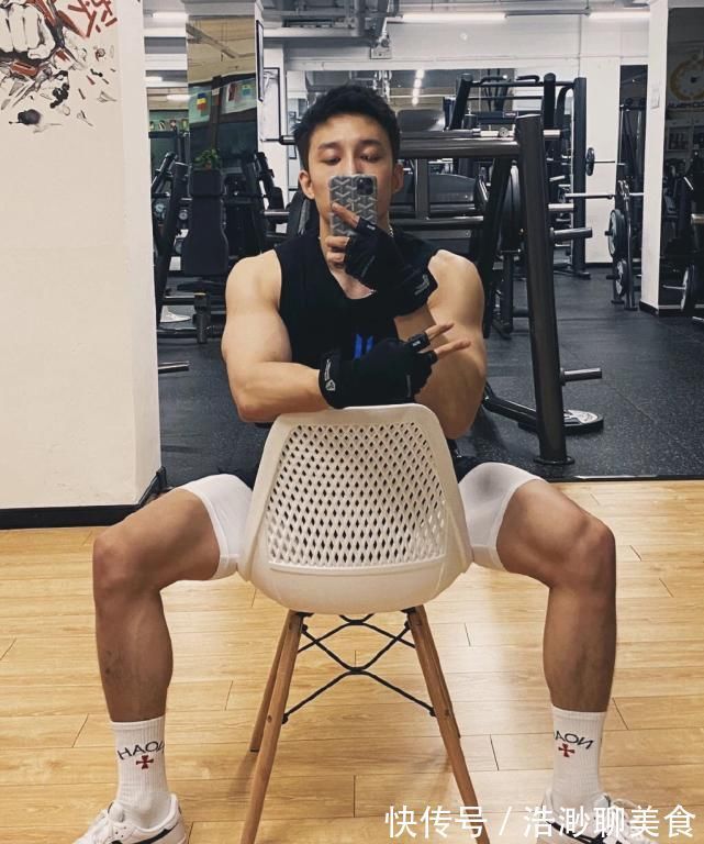 孙健淇|撞脸黄景瑜,身材不输彭于晏,孙健淇告诉你男人有肌肉就有男友力