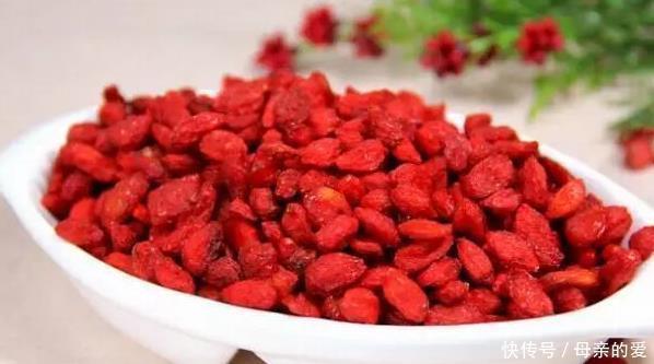 安神助眠|你知道枸杞的最佳吃法吗欺骗了国人多年的吃法,难怪一直没效果