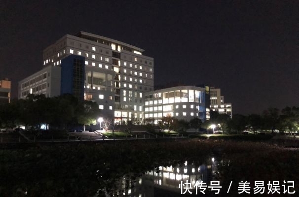 留学生|韩国留学生到中国，深夜经过教学楼直言：这在韩国根本不可能