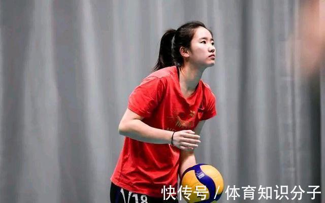 中国女排|29个一传直接失误6次!女排自由人暴露大短板,这表现如何去巴黎