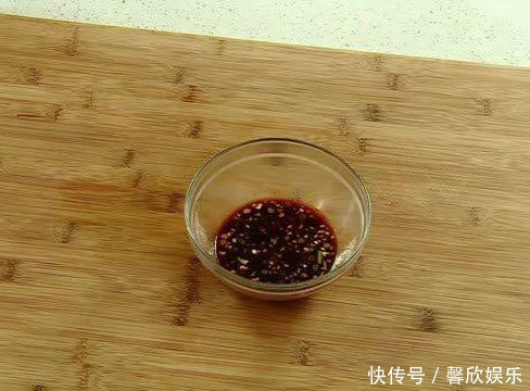 你还在爆炒猪肝吗简单教你几步,就可做出滑嫩入味不膻气的猪肝