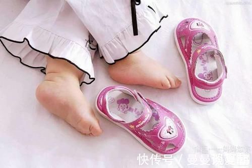清庆|2岁宝宝总爱光脚丫满屋子跑,父母担心生病,看看医生怎么说?