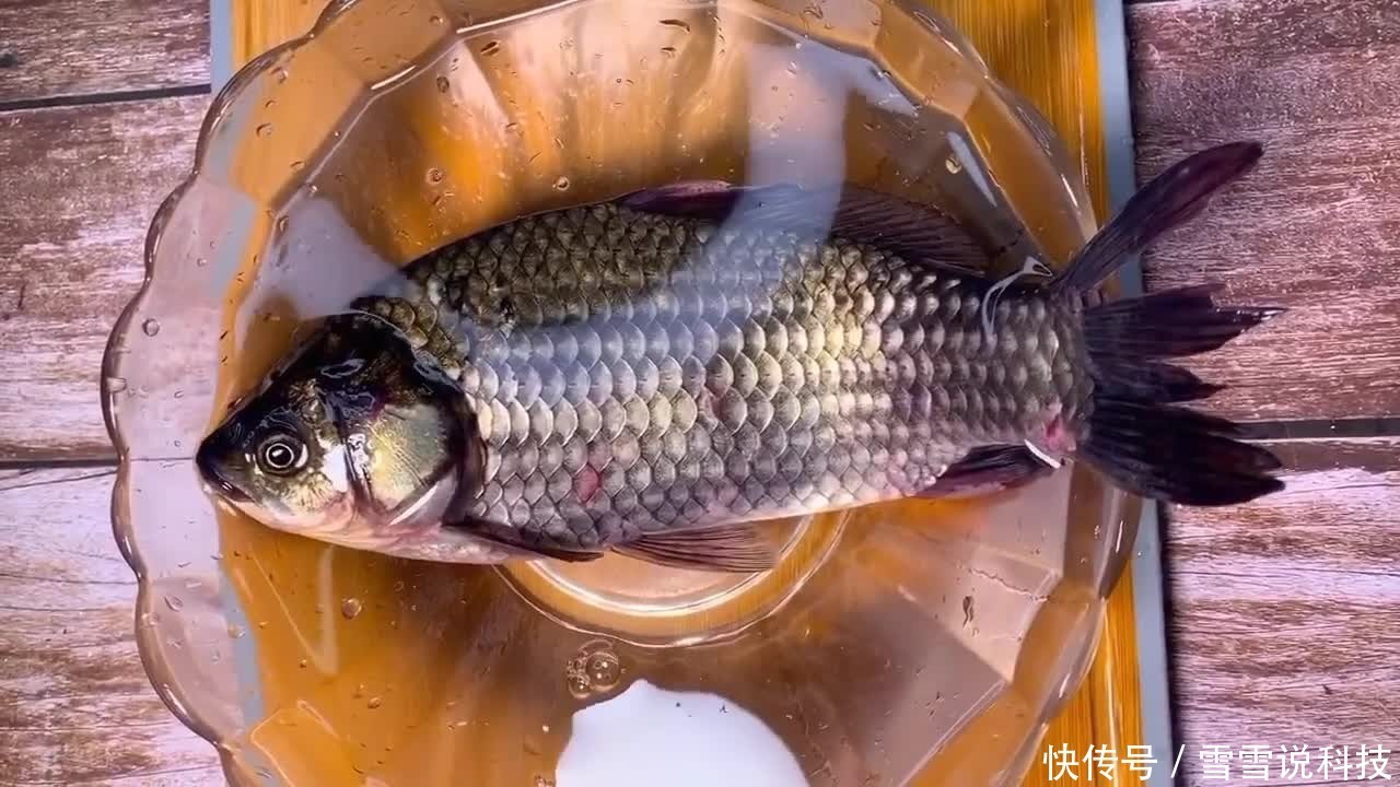 鱼香肉丝|真正的“鱼香肉丝”,口味酸甜味美肉质鲜嫩美味,既有肉又有鱼!