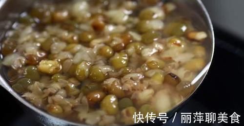 不管是煮红豆粥还是绿豆粥,下锅前多做一步,豆子10分钟煮开花