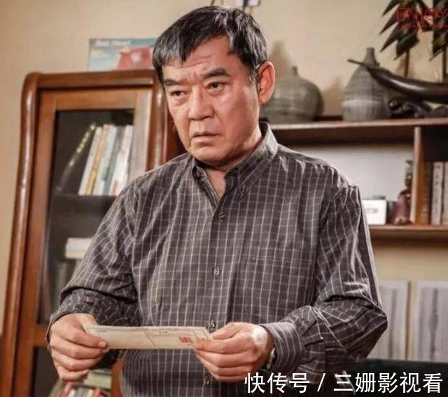 武侠小说$李立群说出真实的中国内功,他的气功师傅去世后,不允许任何人碰