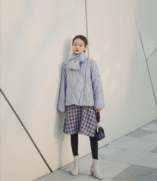 小个子|今冬羽绒服流行“穿短不穿长”,时髦保暖又显高,很适合小个子