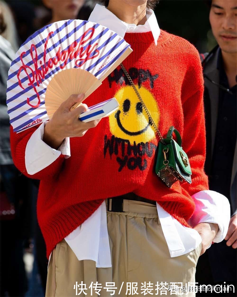 印花毛衣，春天穿正好，教你4个精致又时髦的穿搭思路