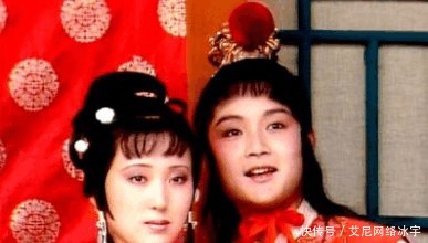 红楼梦里, 贾宝玉为什么要送林黛玉旧手帕子