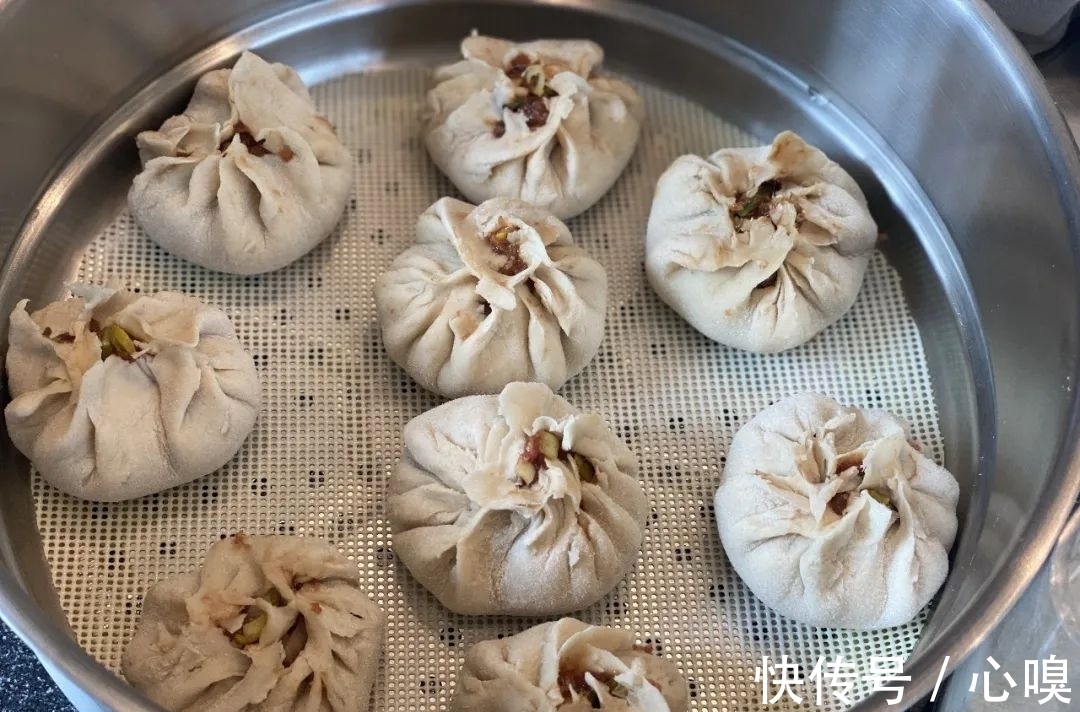 胳膊|让中年女人瞬间崩溃,一只肉包子就够了,卢家小妞成长日记