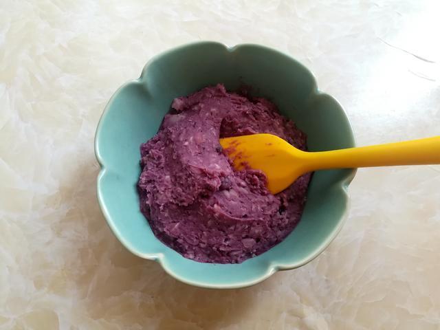 夏天我常做的糕点，不蒸也不烤，吃出冰淇淋味道，清凉又消暑