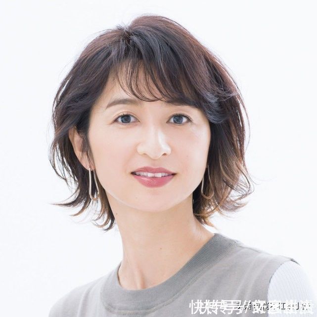 萌小舒|女人一旦过了30岁,发型尽量以“典雅”为主,做个气质短发美人
