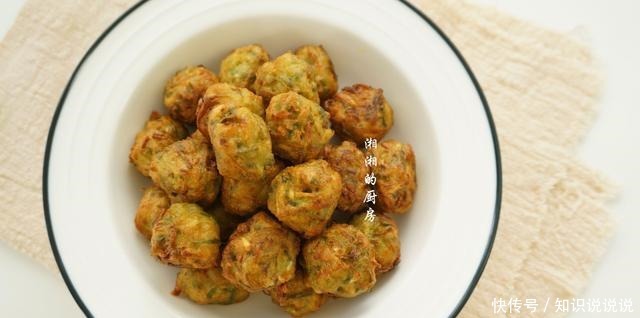 冬天多吃萝卜!试试这样做,不加一滴水,外酥内软,比肉丸子好吃