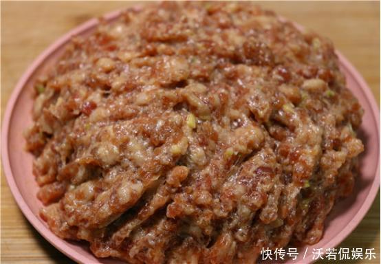 调料|饭店不外传的调饺子馅诀窍,没有复杂工序和调料,肉馅鲜嫩无腥味