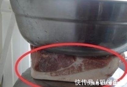 保鲜|冻肉从冰箱拿出来千万别用水泡,教你3个妙招,味道比新鲜肉还好