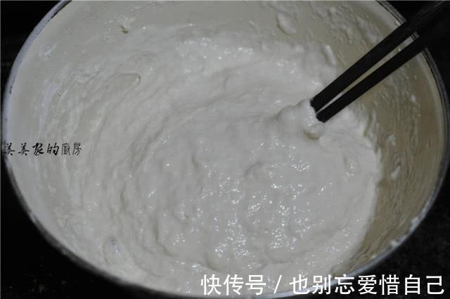 不揉面,不擀皮,早餐饼如此做特省事,蓬松柔软,比油条更好吃!