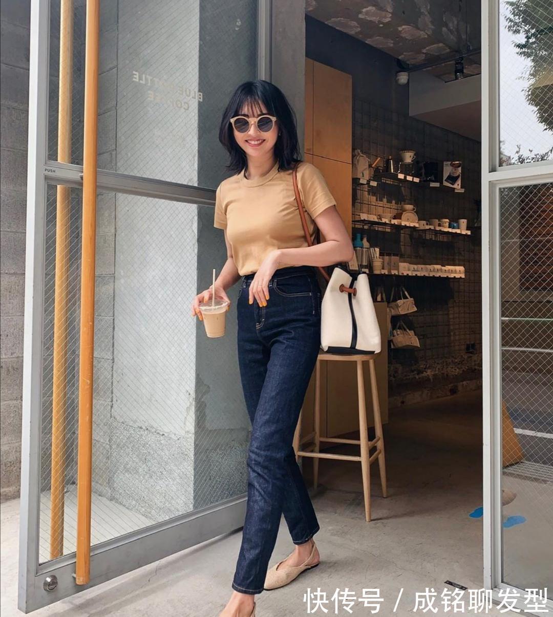 宝妈|宝妈穿搭更要讲究，日本模特带娃扮靓两不误，时尚大气又高级