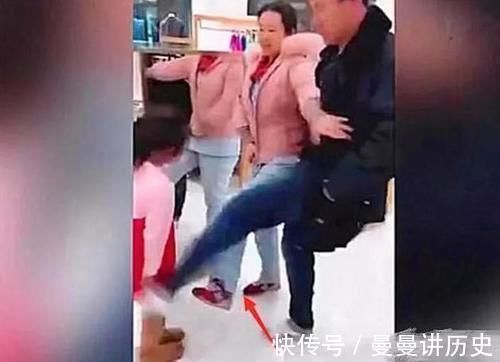 宝妈|因忘了买饮料,6岁女孩连踢妈妈3脚,爸爸之后的行为太让人解气