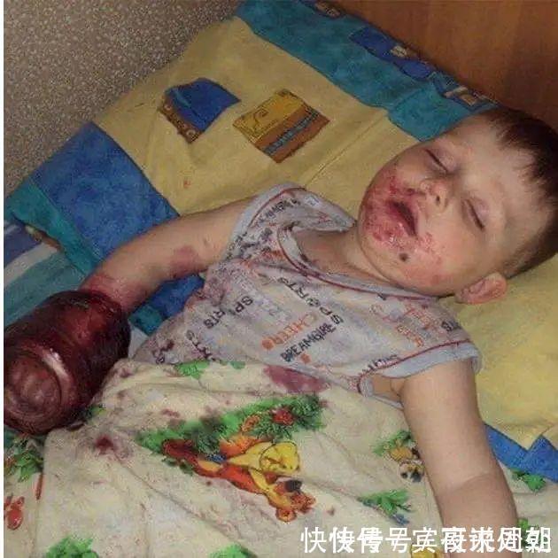 百元大钞|熊孩子究竟能有多作一双妙手剪完百元大钞,妈妈窒息的感觉