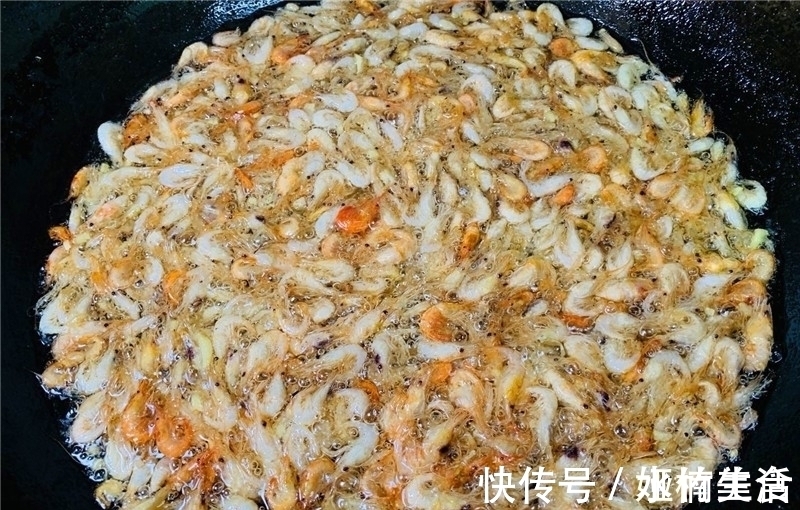 小河虾|小河虾最好吃的做法,简单美味,下酒还补钙,比大鱼大肉还好吃!