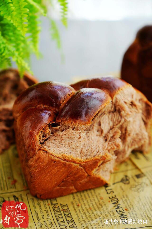 辫子面包容易断筋，自打用了这办法，每次做都成功而且拉丝效果好