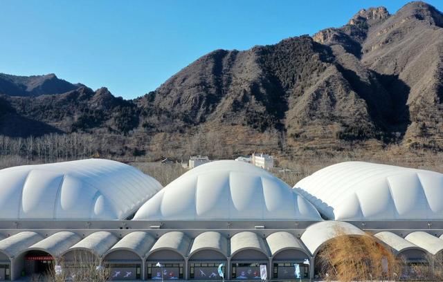 冰雪运动|北京冬奥会倒计时50天:探访山里的国家冰上项目训练基地