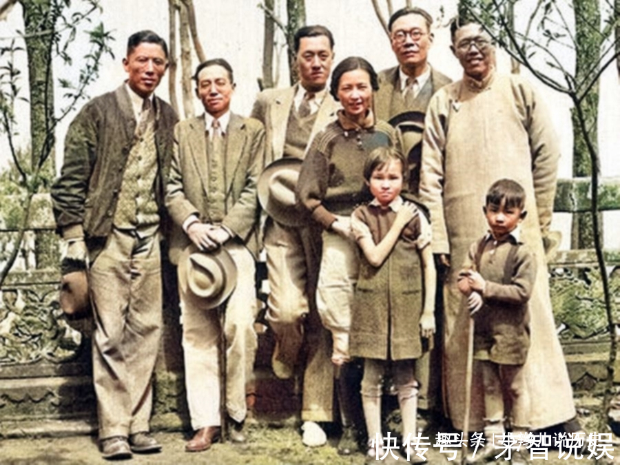 国徽&罕见梁思成和林徽因合影，气质优雅郎才女貌，两人带病设计国徽