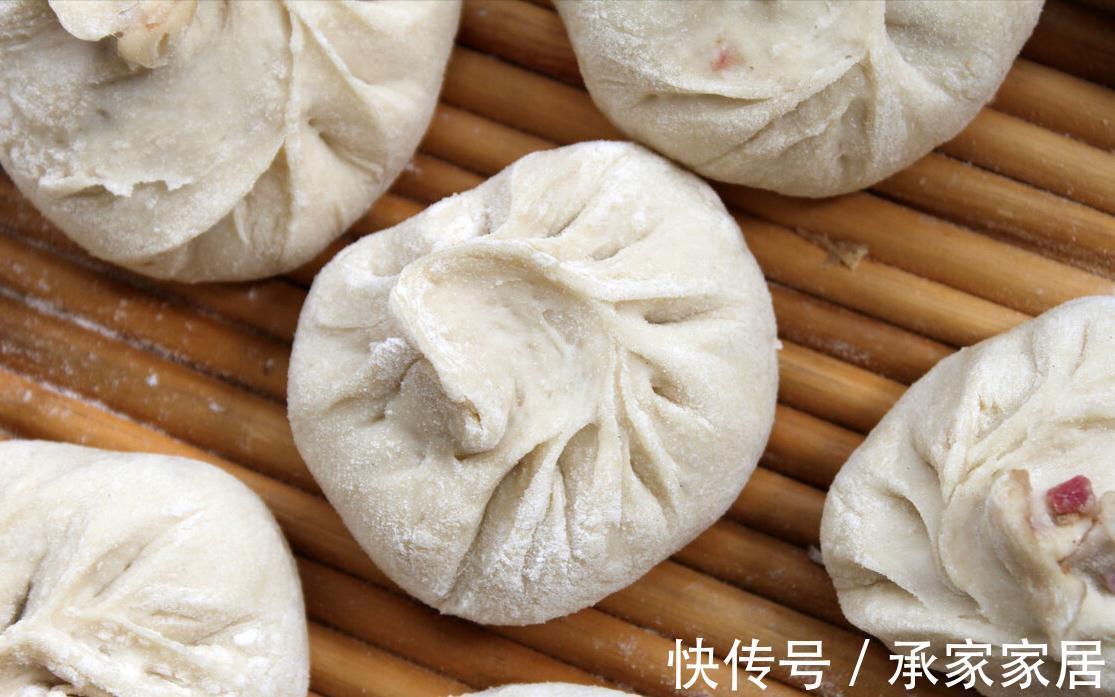 五香粉|蒸包子容易“死面”？奶奶教我3窍门，包子松软可口，出锅不回缩