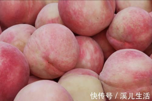 桃子|新鲜桃子上市，买软的还是硬的？分享5个挑选窍门，甘甜又多汁