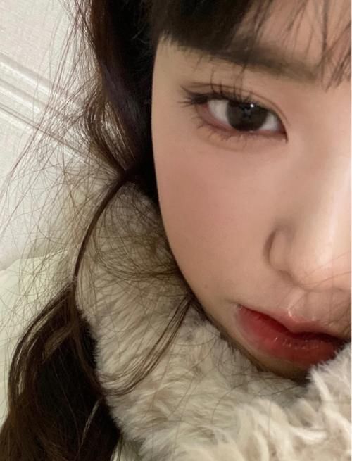 不同风格的眼妆画法你知道吗？纯欲风氛围感十足，第四款最“绝”