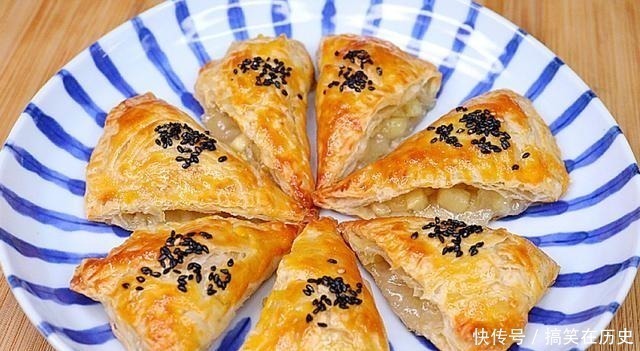 香甜|苹果这样做太香了，不煎也不炸，香甜酥脆，上桌后孩子抢着吃