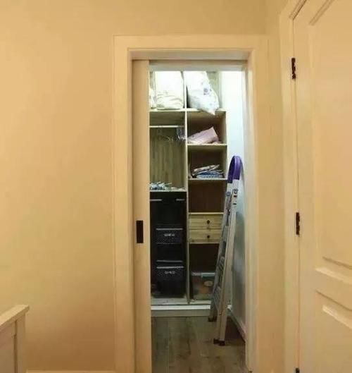 同事|同事家73平新房,进门鞋柜把人迷住了,阳台榻榻米还能当一间房!