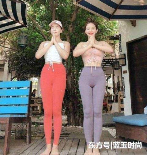 街拍打底裤让你穿出高挑修身的身材曲线,彰显出女性的时尚美感