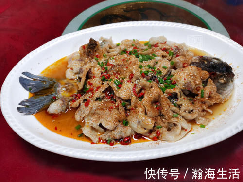 馆子|一家人下馆子,5菜1汤花了300元,第三道菜一上桌就发现菜点多了